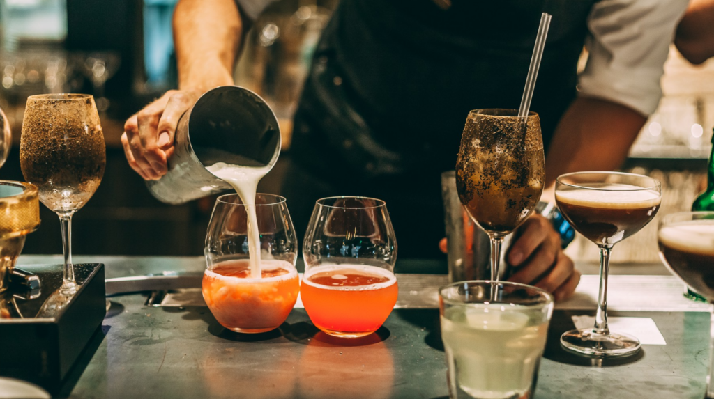 Alcohol Pricing: How to Price Liquor in a Bar